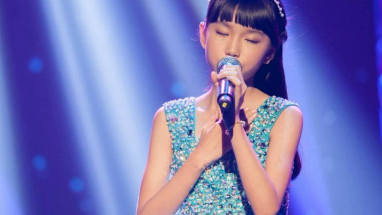 12歲小女孩演唱《我想有個家》唱到走火入魔！「3分26秒處大爆發」觀眾痛哭流涕