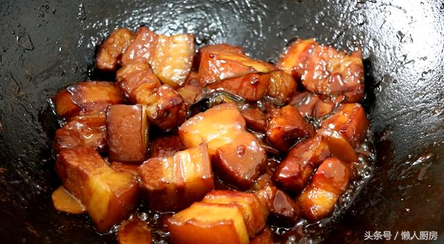「一斤五花肉加2塊乳豆腐」試試這樣做，好吃不膩又特別下飯！