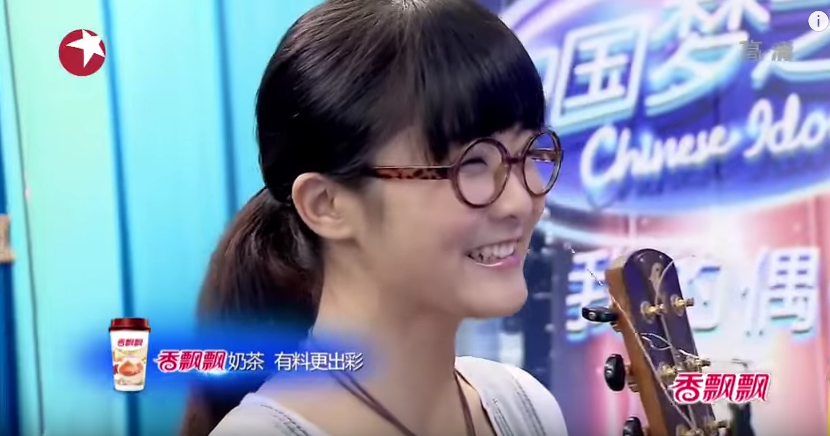 呆萌女孩「超純淨天籟」一唱全場就安靜下來！點閱破400萬網驚：這聲音可以停止戰火