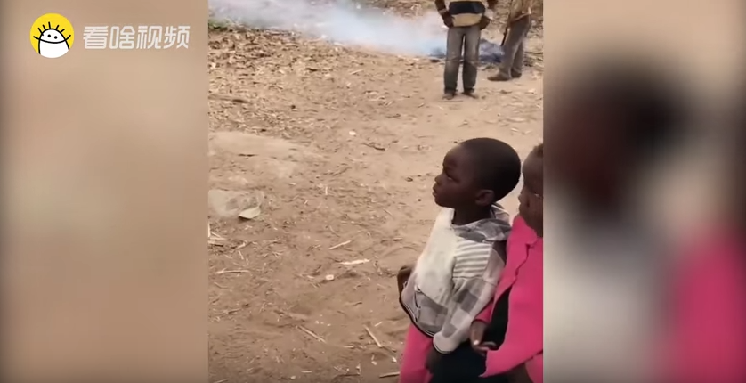 非洲小孩學中文超爆笑！「沒毛病」說成「有麻必」 師生崩潰：根本就是在吵架