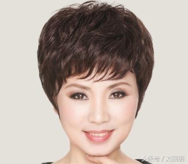 中年女性髪型無論怎麼剪千萬「不要錯過12款」！時尚減齡最優雅
