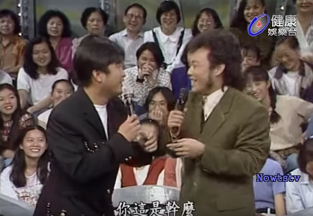 胡瓜張菲唱雙簧《苦戀歌》超神默契笑破眾人！網大驚：胡瓜的歌聲出乎意料