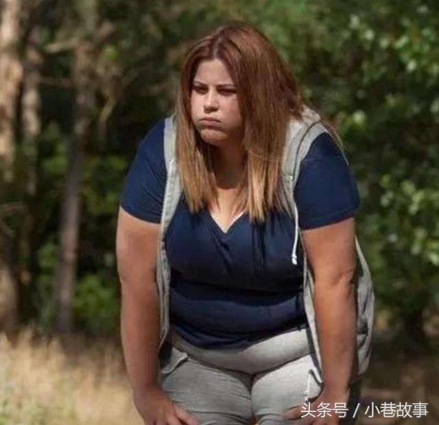 女人們要注意了！早晨起床有三個現象說明你「正在發胖」六個動作「甩掉贅肉」