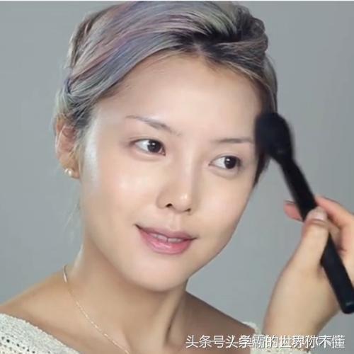 原來BB霜不是直接塗的，用了那麼久，現在才知道一直用錯了！怪不得容易浮粉脫妝！正確方法學起來！