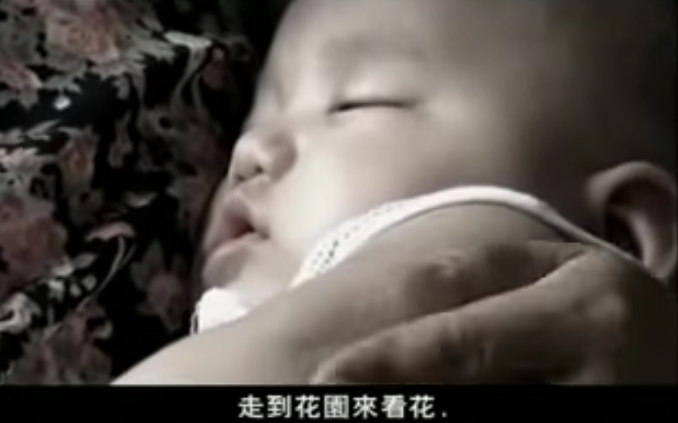 奶奶又失禁了！ 老母親「忘了包尿布撒在沙發上」兒子卻生氣警告：要送妳去老人院