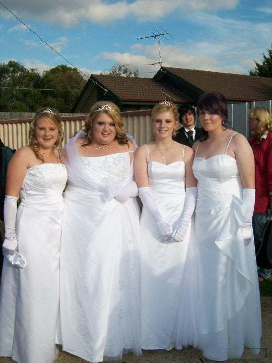 這名男子娶200公斤女孩受盡嘲諷　忍了2年「妻子現在的模樣」讓酸民都傻住！