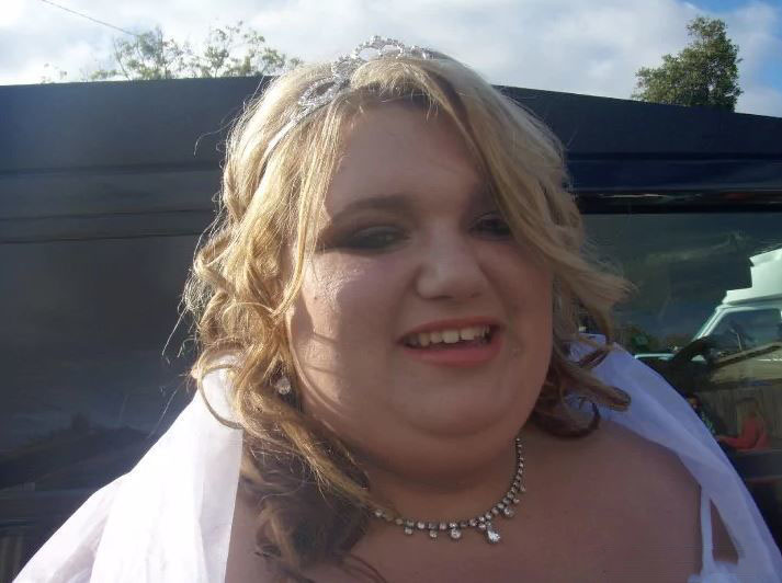 這名男子娶200公斤女孩受盡嘲諷　忍了2年「妻子現在的模樣」讓酸民都傻住！