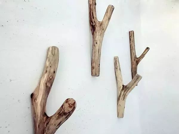 她30歲「不工作、沒男友」靠垃圾改造36坪老舊房　隱居山林「活成仙女模樣」成果美得不像話