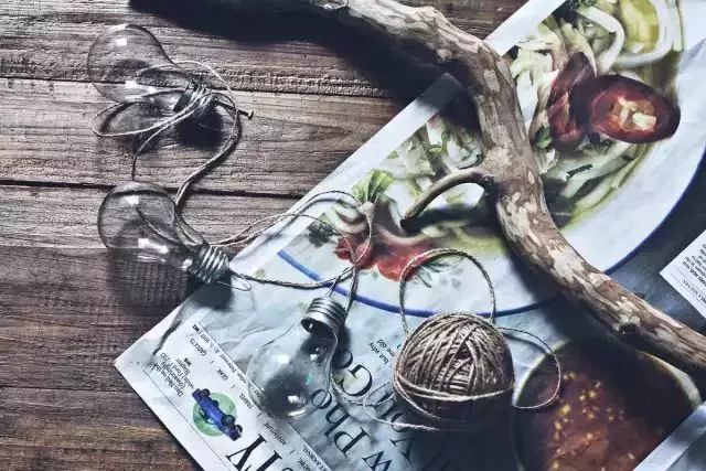 她30歲「不工作、沒男友」靠垃圾改造36坪老舊房　隱居山林「活成仙女模樣」成果美得不像話