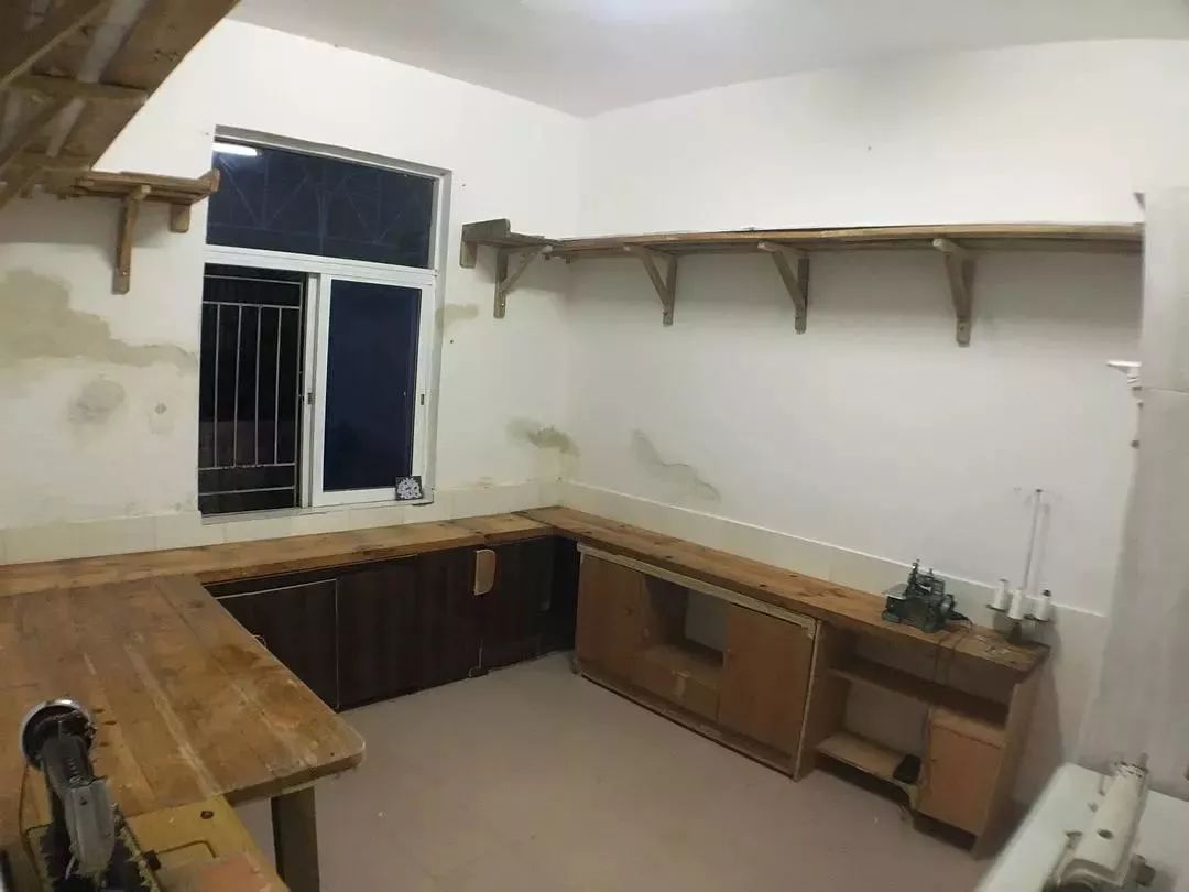 她30歲「不工作、沒男友」靠垃圾改造36坪老舊房　隱居山林「活成仙女模樣」成果美得不像話