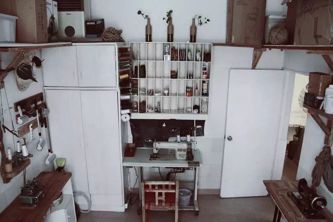 她30歲「不工作、沒男友」靠垃圾改造36坪老舊房　隱居山林「活成仙女模樣」成果美得不像話