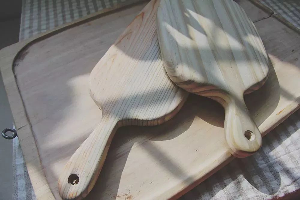 她30歲「不工作、沒男友」靠垃圾改造36坪老舊房　隱居山林「活成仙女模樣」成果美得不像話