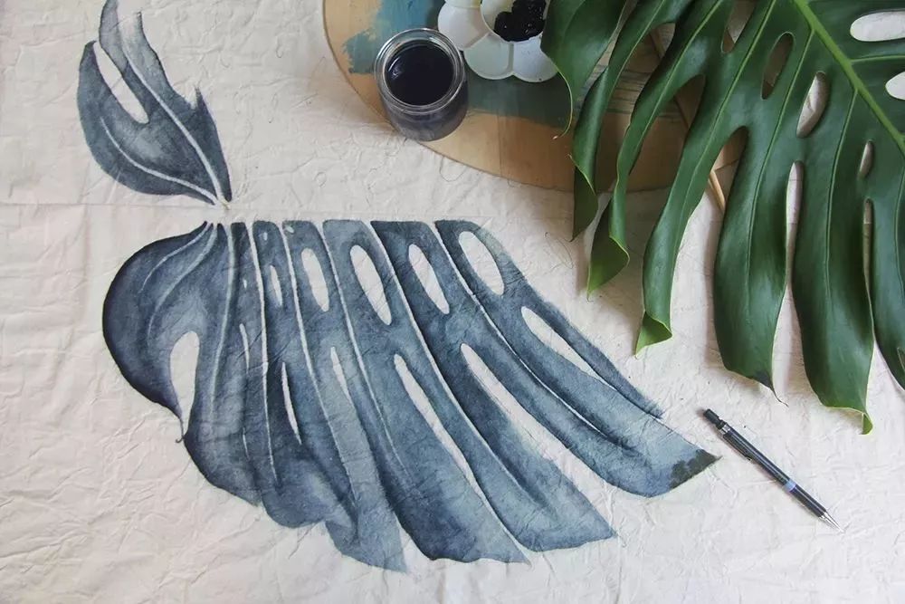 她30歲「不工作、沒男友」靠垃圾改造36坪老舊房　隱居山林「活成仙女模樣」成果美得不像話