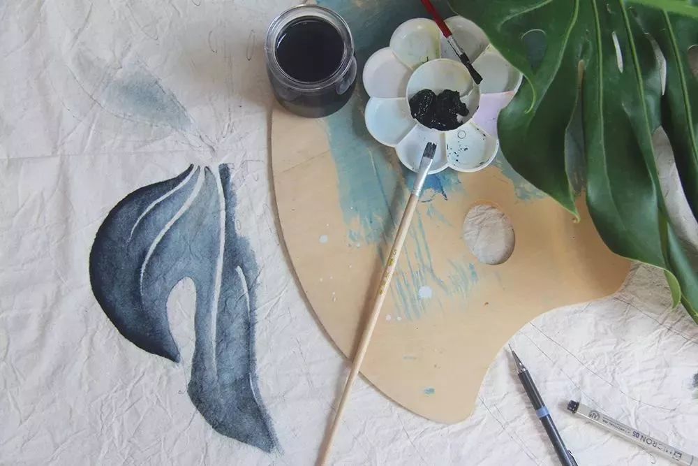 她30歲「不工作、沒男友」靠垃圾改造36坪老舊房　隱居山林「活成仙女模樣」成果美得不像話