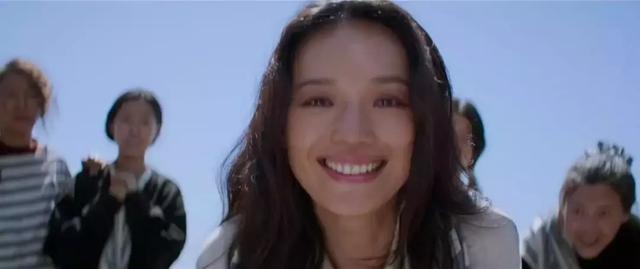 永遠的真女神！舒淇16歲開始賺錢養家　40歲迎來幸福：愛笑的女孩，運氣不會太差