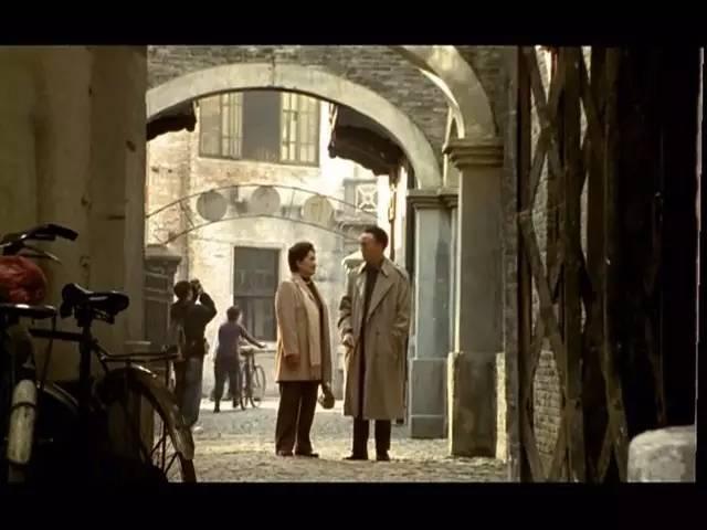 等了40年的承諾！老奶奶再見到初戀淚問「你為什麼不結婚？」他：答應妳的不只這輩子