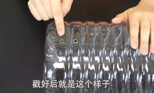 空寶特瓶不要仍！插上2跟吸管「省錢又實用」　超猛用途鄰居看了紛紛效仿！