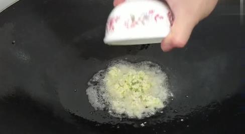 自製「客家蔥油雞」   用料簡單    卻是香嫩好滋味！女兒：好久沒有吃到這麼好吃的雞了