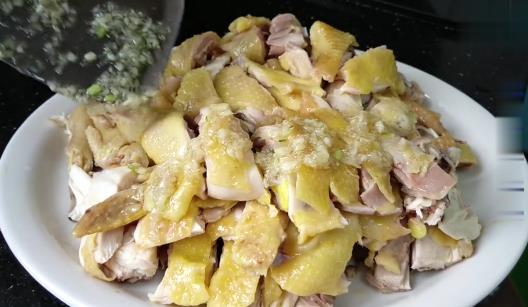 自製「客家蔥油雞」   用料簡單    卻是香嫩好滋味！女兒：好久沒有吃到這麼好吃的雞了
