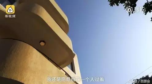 73歲奶奶獨自旅行樂逍遙！「每天跟92歲母親視訊」報行蹤：活成17歲少女心