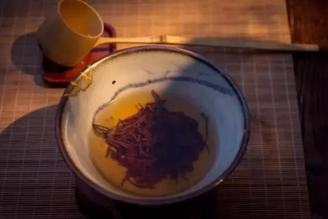 要學會做人，先把這三點記牢：不說三話、不幫三忙、不想三事！