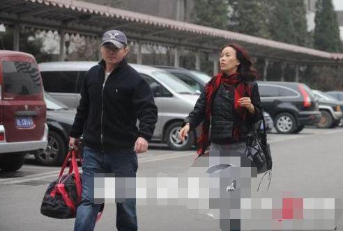 那英從「不被承認的未婚媽媽」變成模範夫妻　如今一家四口過得超幸福
