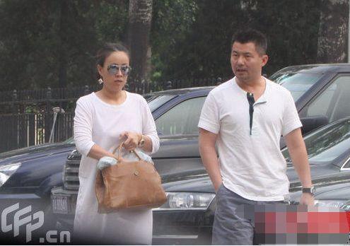 那英從「不被承認的未婚媽媽」變成模範夫妻　如今一家四口過得超幸福
