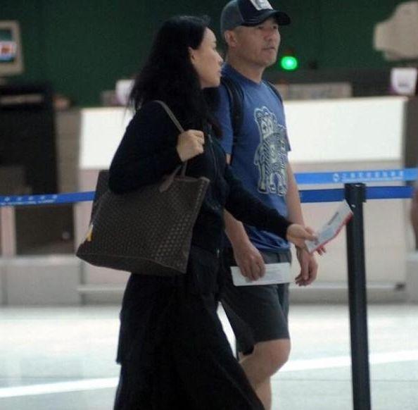 那英從「不被承認的未婚媽媽」變成模範夫妻　如今一家四口過得超幸福