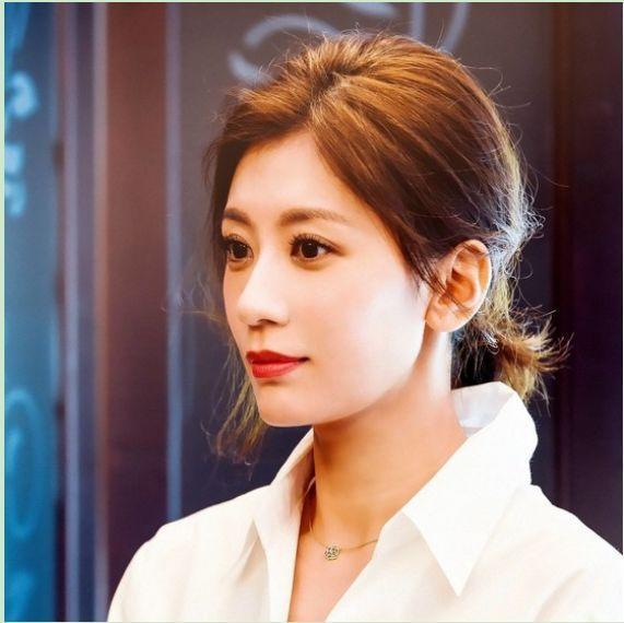 賈靜雯18歲經歷父親離開，36歲槓上前夫，44歲終於活成人生贏家！