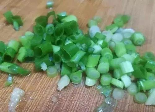 1塊豆腐，4個雞蛋，教你個花樣做法，飯店都吃不到，簡單美味！