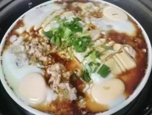 1塊豆腐，4個雞蛋，教你個花樣做法，飯店都吃不到，簡單美味！