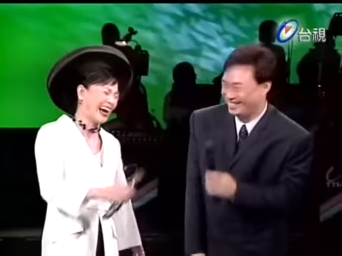 鳳飛飛也會說笑話！「有個員外的三個女婿...」 費玉清聽完狂笑：妳的笑話相當高雅