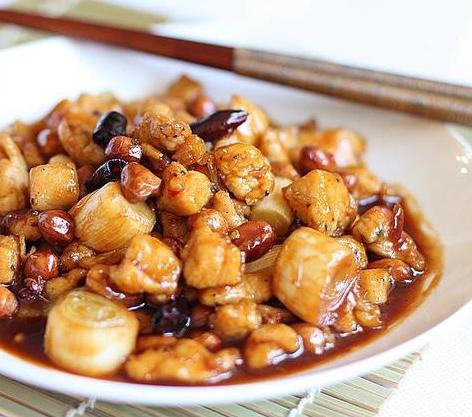 宮保雞丁的14種做法，雞丁嫩滑，湯汁下飯！學會就可以在家做，大人孩子都愛吃