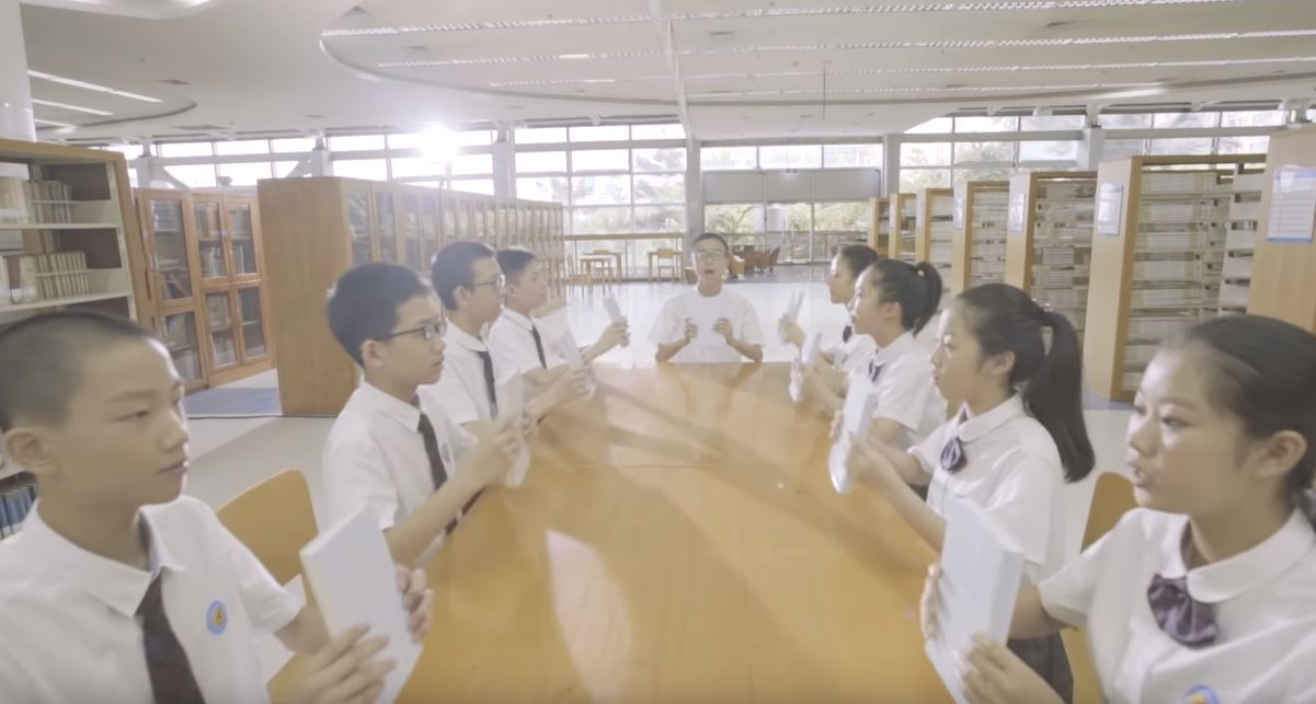 最純淨的聲音！合唱團圖書館大秀天籟合音　搭配華麗翻書「女學生一加入」開口就起雞皮疙瘩