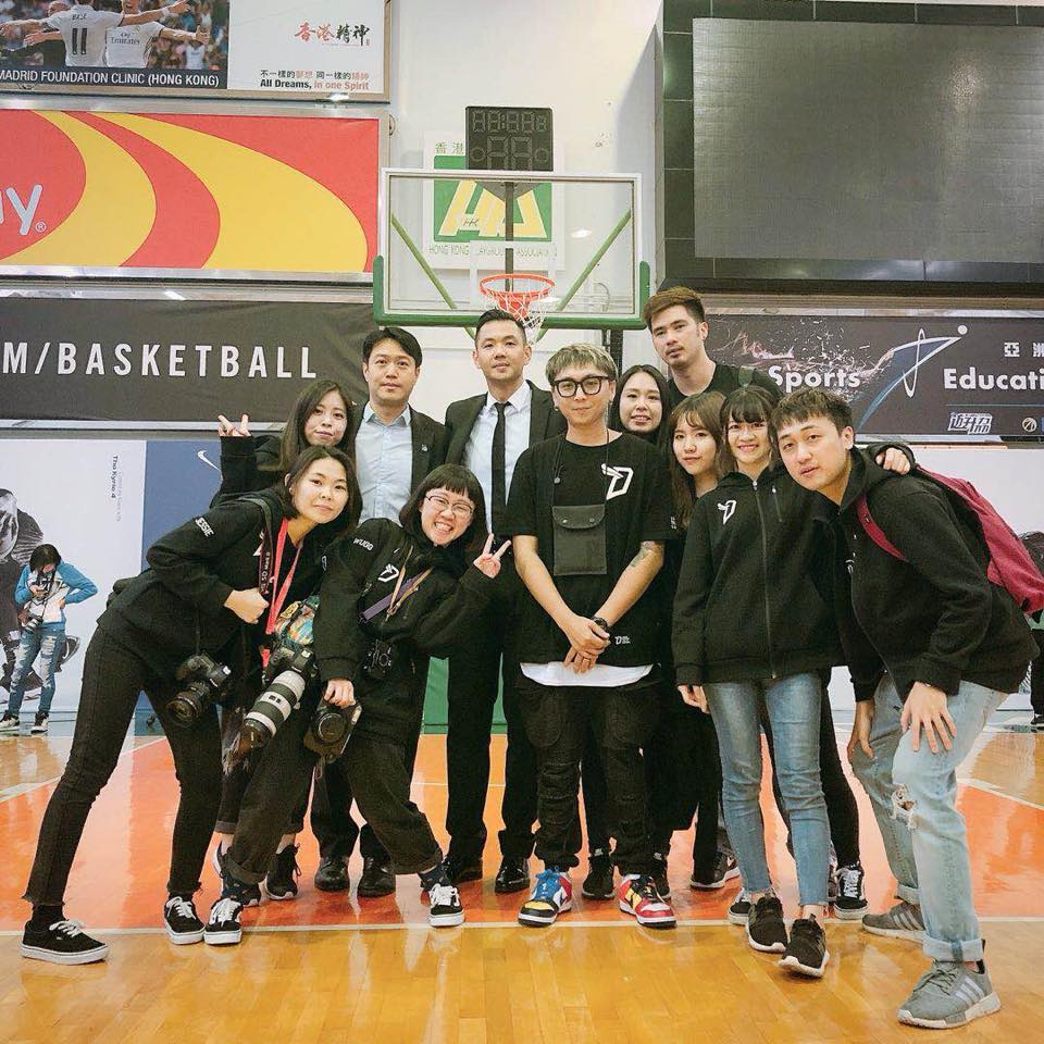 謝謝你帶我兒子回來！男大生怕同學知道「爸爸開計程車」 黑人下彰化「教育」惹哭萬人