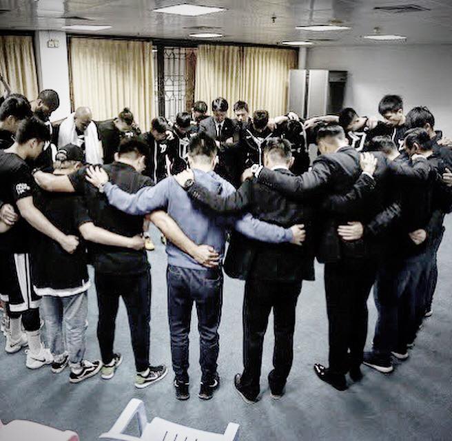 謝謝你帶我兒子回來！男大生怕同學知道「爸爸開計程車」 黑人下彰化「教育」惹哭萬人