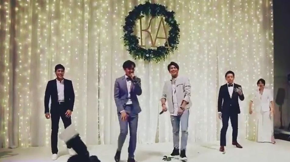 Energy婚禮大跳《放手》！睽違10年重現經典　新郎「坤達一開口RAP帥翻」進副歌全場嗨炸