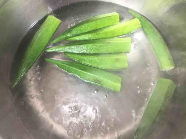 炒秋葵總有粘液？只需記住這一步，鮮香嫩綠口感好，超美味