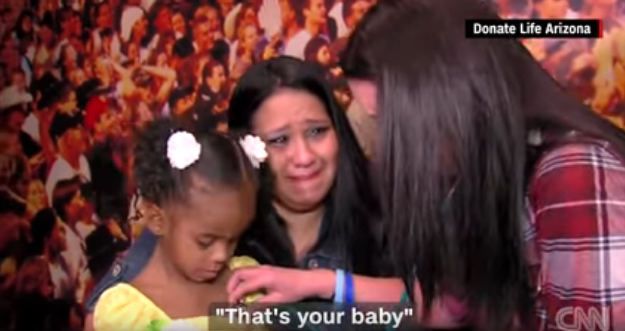 第一次聽見「已離開兒子的心跳聲」！ 一句「這是你的寶貝」母親淚崩驕傲：他好努力活著