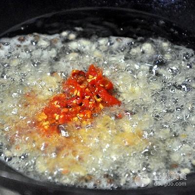 豆腐這樣吃才叫香，一次吃一鍋，一鍋不夠吃