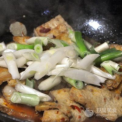 豆腐這樣吃才叫香，一次吃一鍋，一鍋不夠吃
