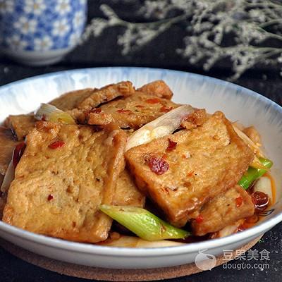 豆腐這樣吃才叫香，一次吃一鍋，一鍋不夠吃