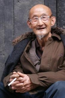 孩子，我老了手抖了，請不要嫌棄我。