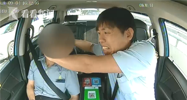 救人為大！乘客半路不停抽動恐咬舌  計程車司機停路邊「手指給他咬」：平安就好