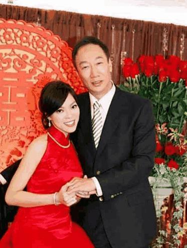 林志玲促成的情緣！郭台銘第一眼見到曾馨瑩　「你身上沒有金錢的味道」徹底征服他的心