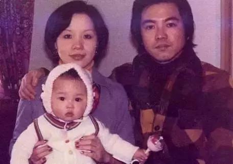 關穎擁有「第一名媛」美稱背景超強大　「5年喜獲三胎」婚後專心相夫教子！