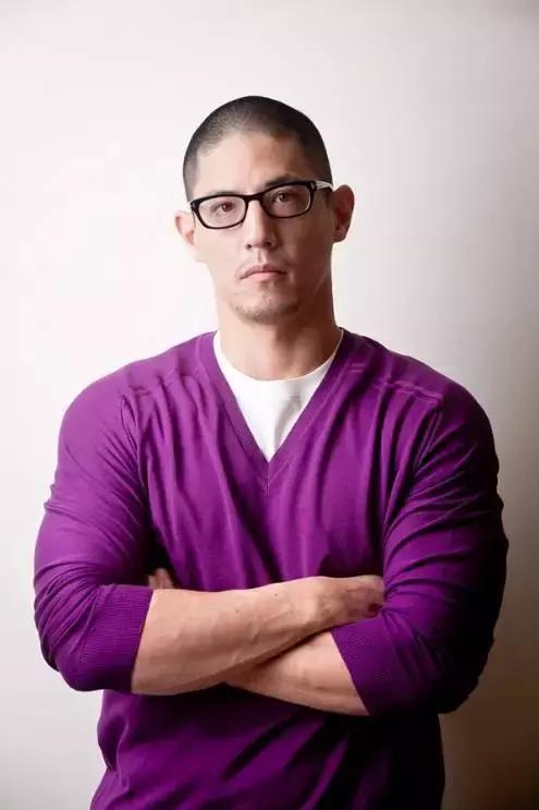 關穎擁有「第一名媛」美稱背景超強大　「5年喜獲三胎」婚後專心相夫教子！