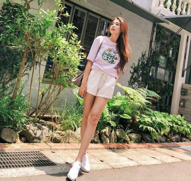 一個有骨氣的女星！韋汝斷開不忠獨自撫養兒子　如今32歲仍活得像少女一樣