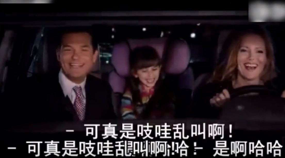 目睹女兒被欺負！老爸車上機會教育　當對方又出手「女兒照作正面反擊」網讚爆：爸爸教得好