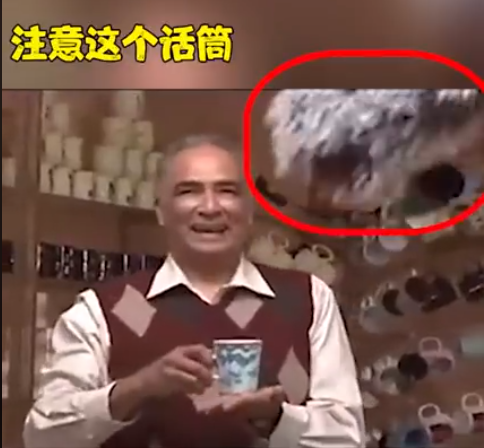 真的杯具了！收藏家得意展示「收集35年滿滿杯具」　下一秒「鏡頭前悲劇上演」心也碎了